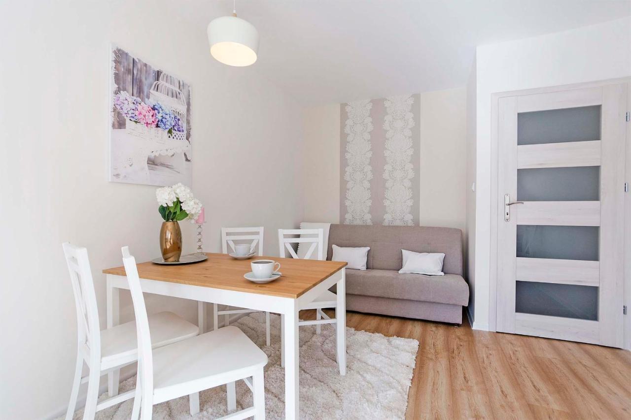 Apartament Kapitanski Do 6 Osob-25 Min Od Plazy กดัญสก์ ภายนอก รูปภาพ